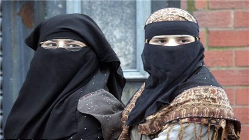 یورپ کے ایک اور ملک میں مسلم مخالف اقدام: اسلامی حجاب پر پابندی عائد، چار ہزار یورو تک جرمانہ