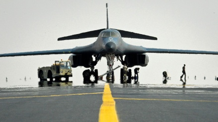 د سوریې په ځینې سیمو د امریکا هوايي برید 