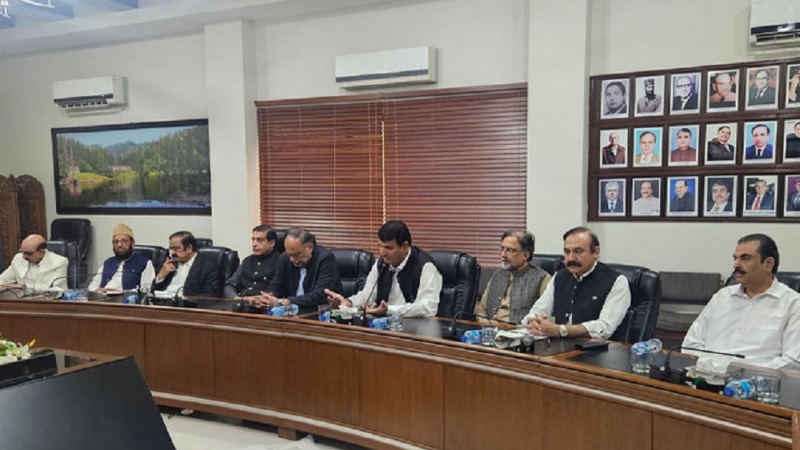 عوامی ایکشن کمیٹی سے مذاکرات کے لیے پاکستان کی حکومتی ٹیم مظفرآباد پہنچ گئی