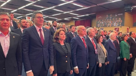 CHPe di bin siya dozê de çû kongreyê
