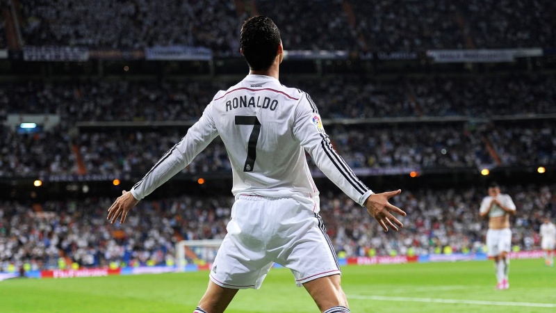 RONALDO POSTIGAO REKORD OD 800 KLUPSKIH GOLOVA