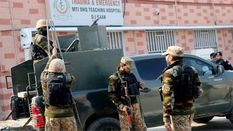 پاکستان: ڈیرہ اسماعیل خان کے پولیس تربیتی مرکز پر دہشت گردانہ حملہ، 5 دہشت گرد ہلاک 3 سیکورٹی اہلکار جاں بحق