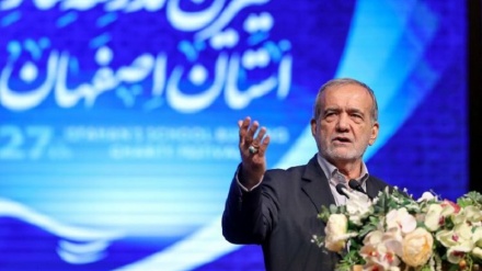 ایران کے سپوت اس مٹی کو سونا بنانے  کی طاقت رکھتے ہیں: صدر مملکت