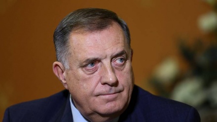 DODIK: EVROPSKA TROJKA TRAŽI OBOJENU REVOLUCIJU U SRBIJI