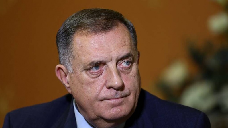 DODIK: EVROPSKA TROJKA TRAŽI OBOJENU REVOLUCIJU U SRBIJI