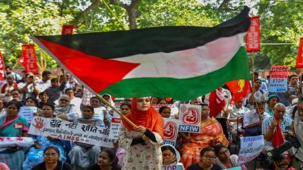ہندوستان کے دارالحکومت دہلی کے آسمان میں گونجے فلسطین کی حمایت میں نعرے، مظاہرین نے مودی حکومت کو بنایا تنقید کا نشانہ