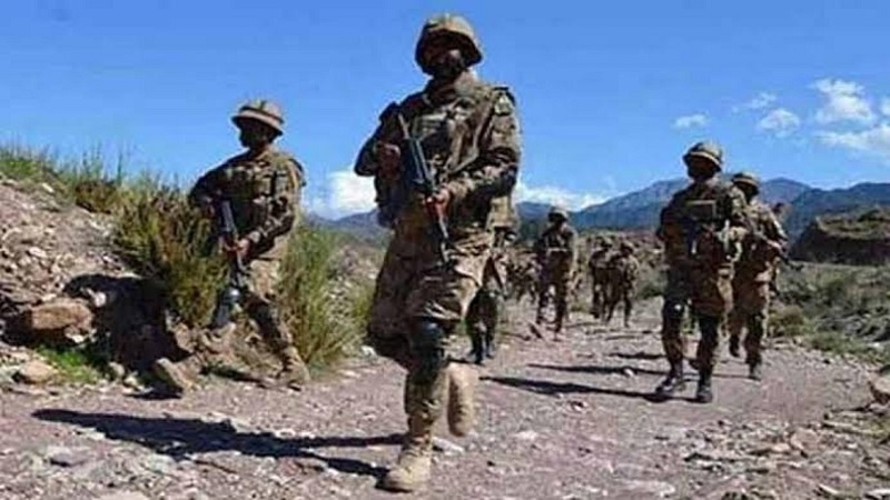 پاک افغان سرحد پر تازہ جھڑپیں، پاکستان کا افغانستان کے کئی ٹینکوں کو تباہ کرنے اور بھاری جانی نقصان پہنچانے کا دعویٰ