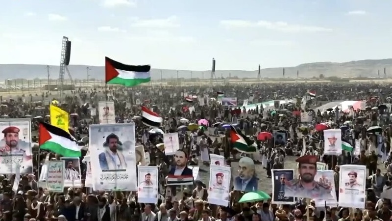 Gelê Yemenê li Se'deyê ji bo ragihandina wefadariyê ji bo rêya cîhadê û şehîdan meşiyan
