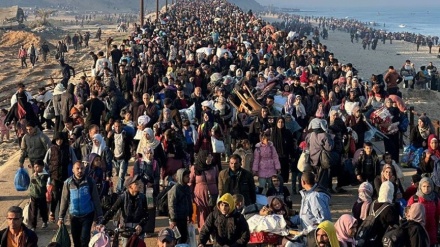 Destpêkirina vegera awareyên filistînî bo Xezzeyê û bakurê wê zîvalê piştî pêkanîna agirbesê