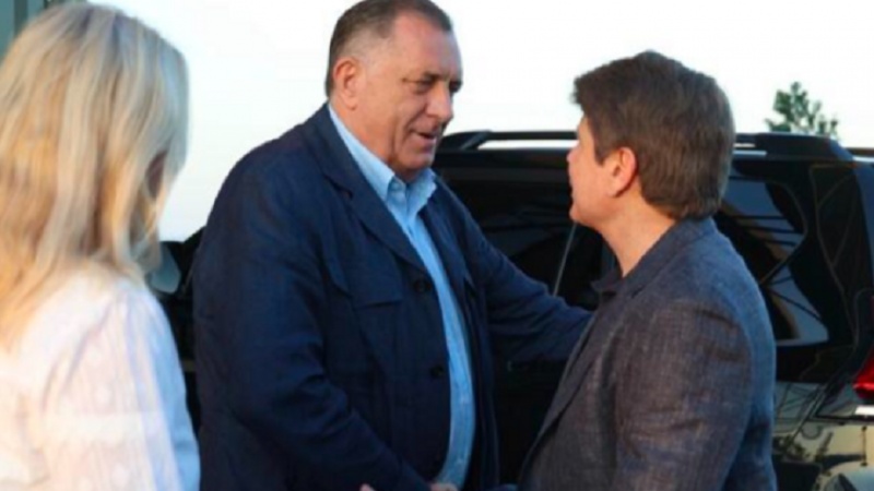 NYT: RS TROŠIO BAR 300.000 DOLARA MJESEČNO DA SKINE SANKCIJE