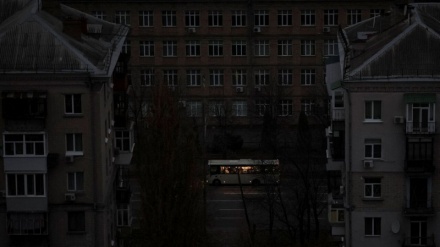 Masovni napadi Rusije uronili velike ukrajinske gradove u tamu