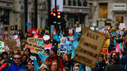 ئاسۆی تاریکی ئابووریی ئینگلیز