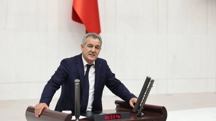 Parlamenterê DEM Partiyê: Ji her 4 ciwanan yek dixwaze koç bike