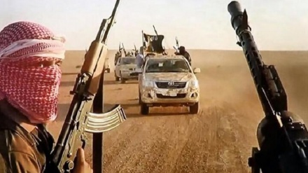 Dewama şer û û pevçûnên çekdariyê li Sûriyê/ Êrişa endamên DAIŞê ser meqerên HSD