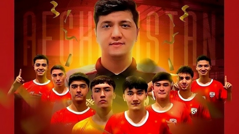 د افغانستان د فوټسال لوبډله ډک لاس راورسیده 