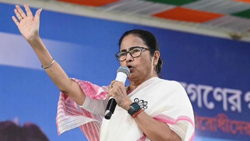  اگر بی جے پی بنگال میں مجھے چوٹ پہنچانے کی کوشش کرے گی تو میں پورے ہندوستان میں اس کی بنیاد ہلا کر رکھ دوں گی: ممتا بنرجی 