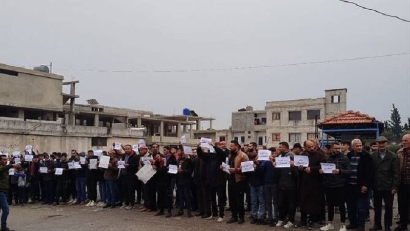 Xwepêşandana berfireh li bajarên curbicur ên Sûriyê û gulleavêtina hêzên Colanî