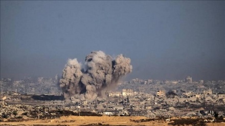 صیہونی حکومت کی طرف سے ایک بار پھر جنگ بندی کی خلاف ورزی، غزہ کے مختلف علاقوں پر زمینی اور ہوائی حملے