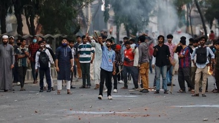 بنگلہ دیش: شیخ حسینہ کو موت کی سزا سنائے جانے کے بعد ڈھاکہ میں مظاہرے، 2 افراد ہلاک