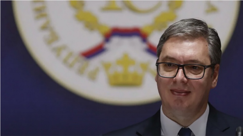 DOK VUČIĆ NUDI MUNICIJU EU, ČETNIČKI PRISTAŠA PRIJETIO GRAĐANIMA TOKOM PROSVJEDA
