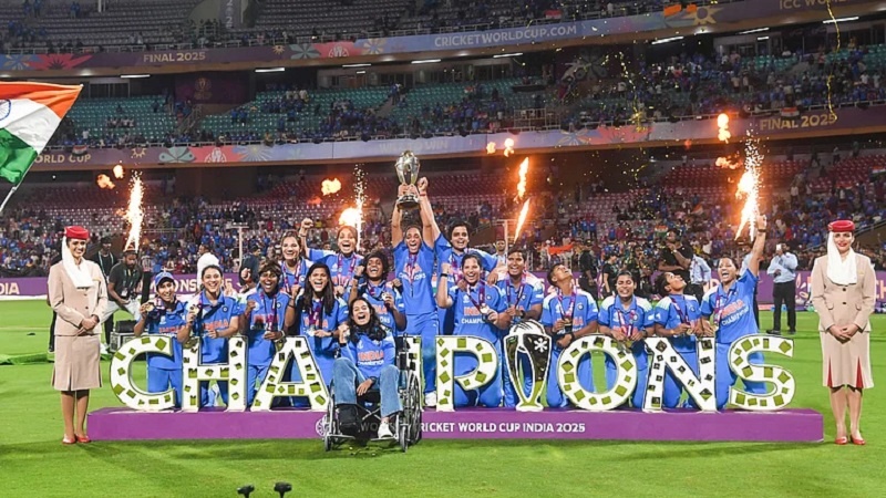 ہندوستانی خواتین نے رقم کی تاریخ، 52 سال کے انتظار کے بعد پہلی بار ون ڈے کی بنی عالمی چیمپئن 