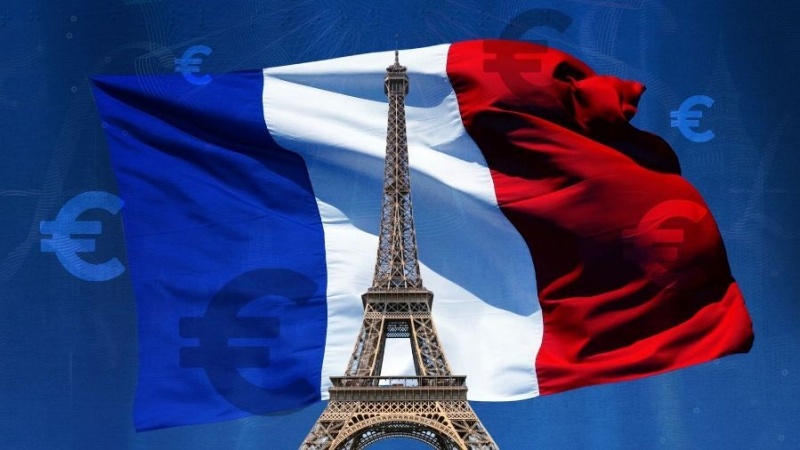 تەشەنەی قەیران لە فەرەنسا بەهۆی پەسەندنەکرانی بودجە لە پەرلەمان