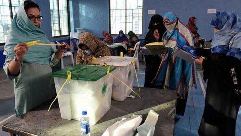 پاکستان: قومی اسمبلی کے چھ اور پنجاب اسمبلی کے سات حلقوں میں ووٹنگ ختم