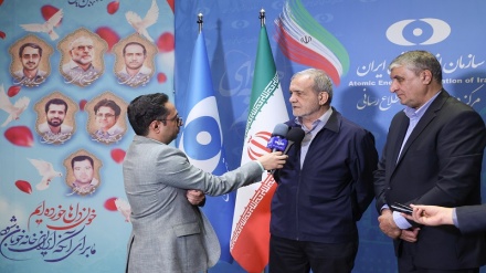 ایٹمی تنصیبات پہلے سے کہیں زیادہ عزم و ارادے کے ساتھ بنائیں گے: صدر مملکت پزشکیان