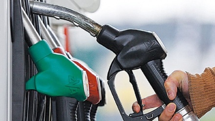 پاکستانی حکومت نے پیٹرول پر لیوی 1.60 روپے فی لیٹر بڑھا دی