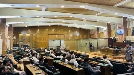 پاکستان کے زیر انتظام کشمیر کے وزیراعظم کے خلاف تحریک عدم اعتماد کامیاب 