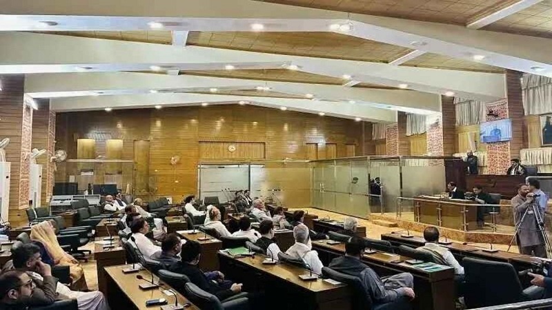 پاکستان کے زیر انتظام کشمیر کے وزیراعظم کے خلاف تحریک عدم اعتماد کامیاب 