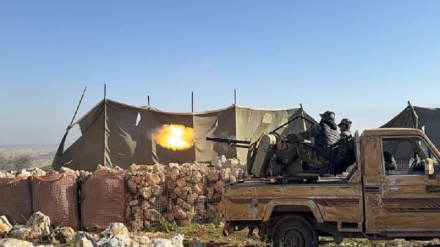 Li Reqa û derdora wê şerên dijwar di navbera hêzên Colanî û HSD`ê de bi çekên giran berdewam dikin