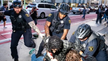 شەڕی نێوان خوێندکارانی ناڕازی و لایەنگرانی ترەمپ لە زانکۆی بێرکلی