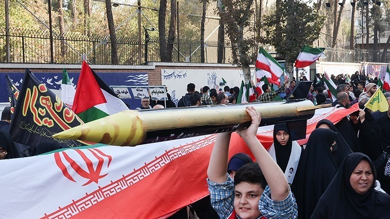 Meşa 4ê Mijdarê li Tehranê