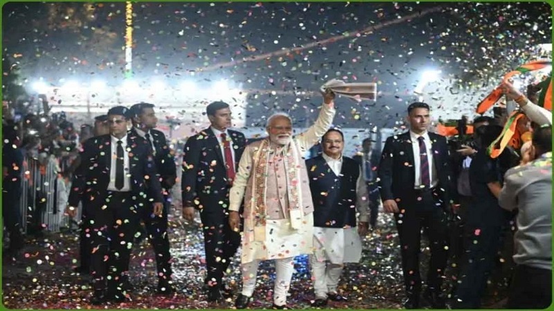 ہندوستان: بہار اسمبلی انتخابات میں این ڈی اے کو 202 اور مہاگٹھ بندھن کو 35 سیٹیں، نریندر مودی کا خطاب، کہا 