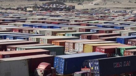 سلګونه افغان سوداګریز کانټینرونه په پاکستان کې درول شوي