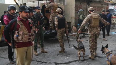 حمله تروریستی به مقر پولیس فدرال پاکستان در پیشاور