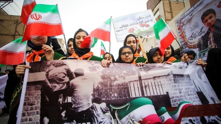 ODRŽAVANJE MARŠA 13. ABANA (4. NOVEMBRA) ŠIROM IRANA