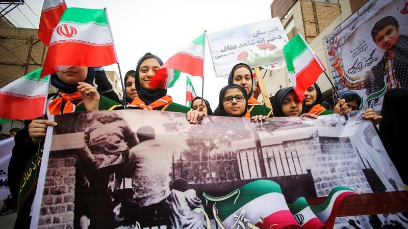 ODRŽAVANJE MARŠA 13. ABANA (4. NOVEMBRA) ŠIROM IRANA