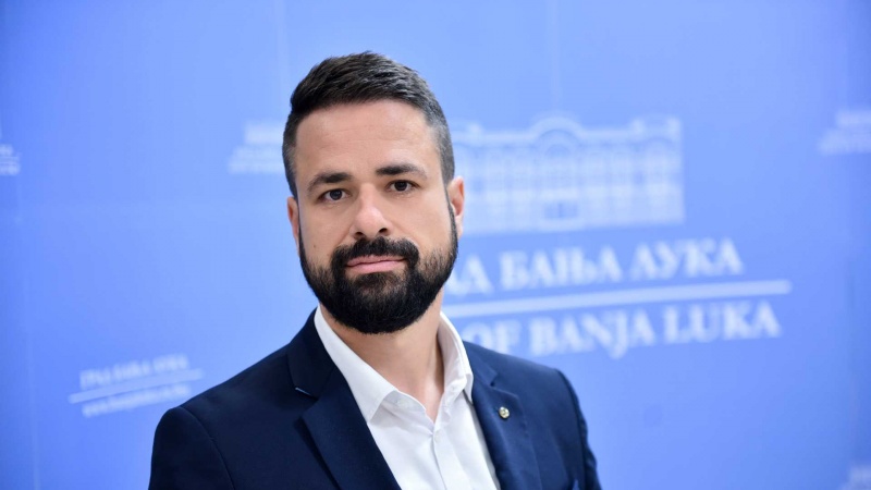 AMIDŽIĆ PREDLOŽIO ISPLATU POMOĆI ZAPOSLENIM U BH. INSTITUCIJAMA IZ BUDŽETA KOJI JE PAO