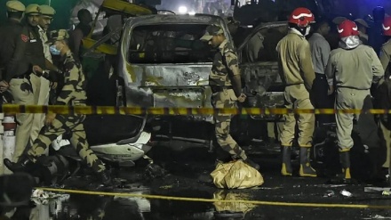 دہلی لرز اٹھا؛ اکو وین میں دھماکہ 8 جاں بحق ، درجنوں زخمی