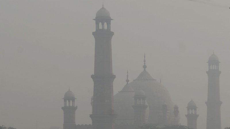 فضائی آلودگی میں لاہور آج بھی دنیا بھر میں سرفہرست