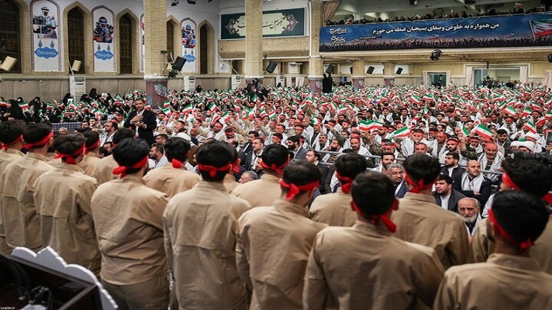 حسینیہ امام خمینیؒ ہزاروں بسیجیوں کی شرکت، بسیجی ہر اس میدان میں سرگرم ہیں جہاں ملک کو خدمت اور قربانی کی ضرورت ہے