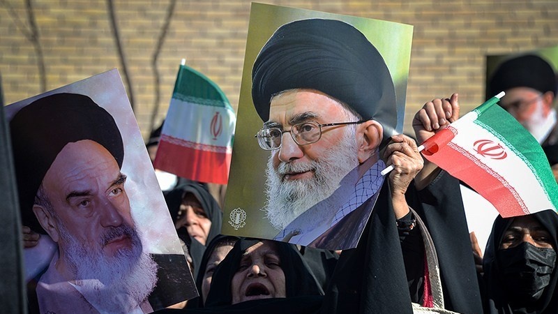 کۆبوونەوەی گەورەی یەوموڵڵای 9ی بەفرانبار لەشیراز و گوڵستان