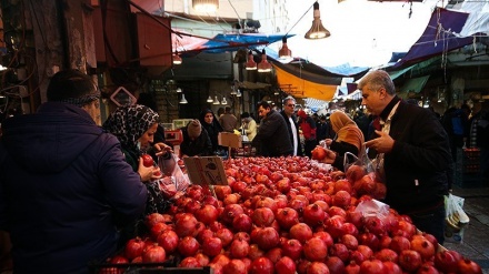 گەرموگوڕی بازاڕی شەوی یەڵدا