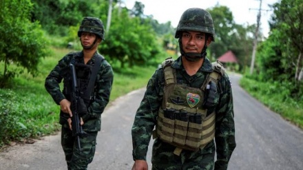 تھائی لینڈ اور کمبوڈیا کی افواج کے درمیان جھڑپیں پھر شروع ہوگئیں، دونوں ممالک کا ایک دوسرے پر لڑائی شروع کرنے کا الزام