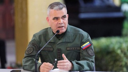 وەزیری بەرەڤانیی ڤەنزۆئێلا: هێزمەندانە بەرەڤانی لە سنورەکانمان دەکەین