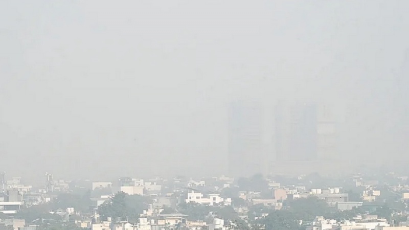 دہلی میں فضائی آلودگی خطرناک سطح پر، گریپ فور نافذ