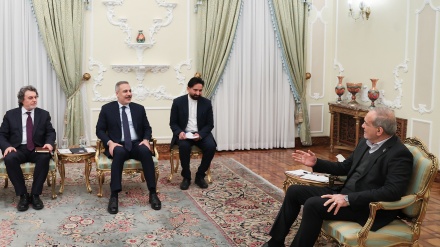 PEZEŠKIJAN: ISLAMSKE ZEMLJE TREBAJU OLAKŠATI UVJETE