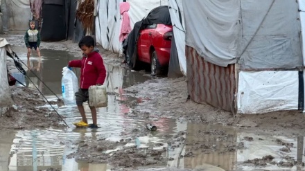 Qəzzədə 900 min qaçqın soyuq hava və sığınacaq çatışmazlığı ilə üz-üzədir